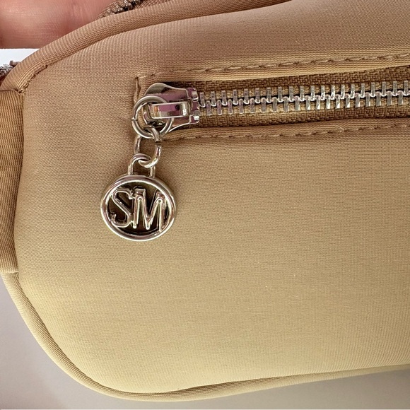 Steve Madden Quilted Belt Bag Beige Crossbody Fanny Pack - Picture 11 of 14